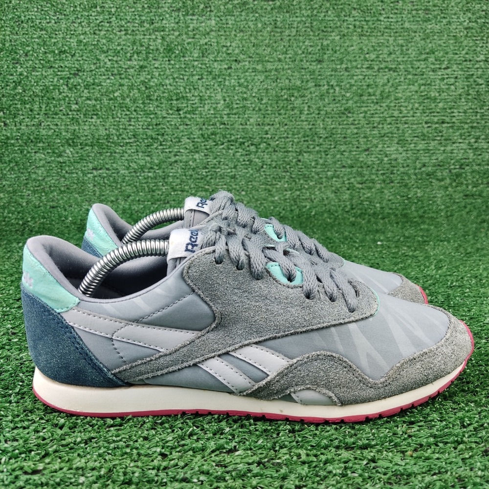 Reebok Sneakers Womens 6.5 Grey Classic Nylon AQ9764 Low Top Suede Teal Pink